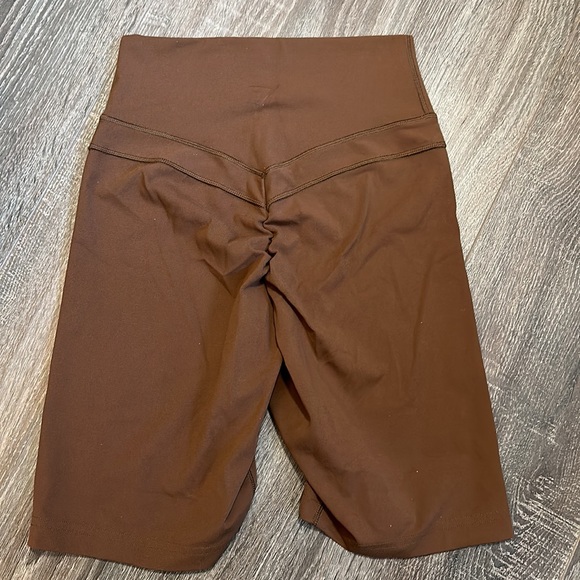 NWOT GYMSHARK WHITNEY SIMMONS BIKER SHORTS - Picture 3 of 4